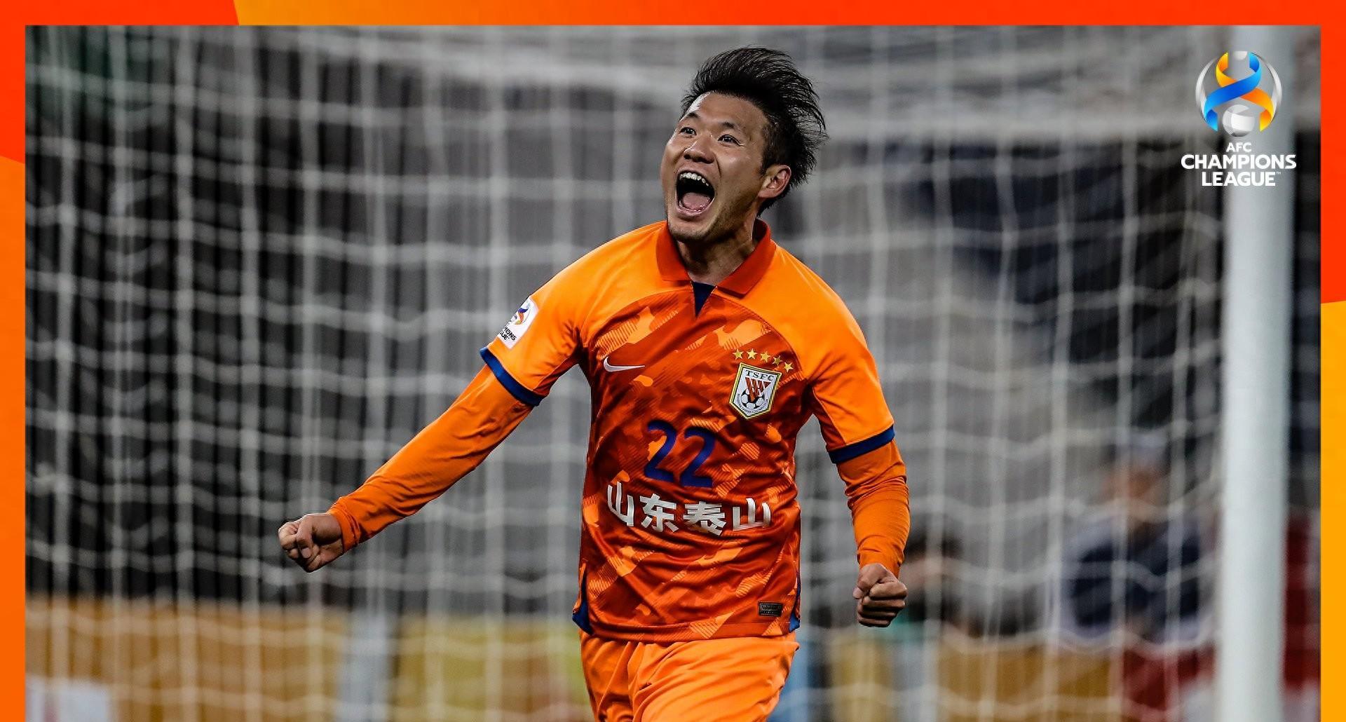 东亚足球赛事激烈角逐,球员全力拼搏的简单介绍 东亚足球赛事激烈角逐,球员全力拼搏的简单介绍