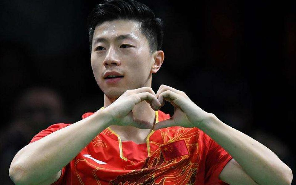 波兰队险胜英格兰队，马龙高光表现的简单介绍