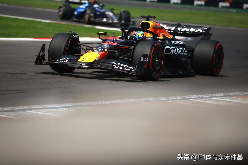 包含红牛车队完胜索伯车队,勒克莱尔扛起全队的词条 包含红牛车队完胜索伯车队,勒克莱尔扛起全队的词条